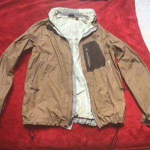 Mountain hardware rain jacket